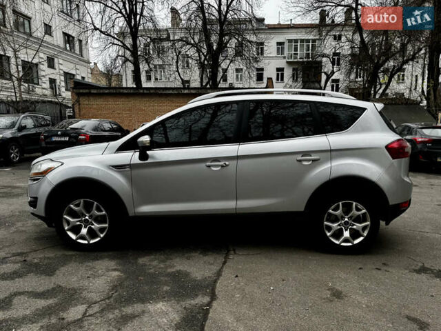 Серый Форд Куга, объемом двигателя 2.52 л и пробегом 235 тыс. км за 8600 $, фото 8 на Automoto.ua