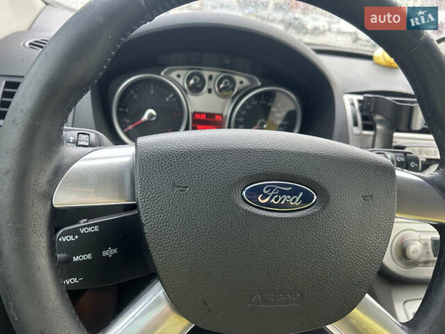 Сірий Форд Куга, об'ємом двигуна 2 л та пробігом 187 тис. км за 11000 $, фото 44 на Automoto.ua