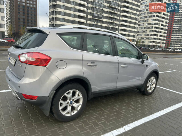Сірий Форд Куга, об'ємом двигуна 2 л та пробігом 187 тис. км за 11000 $, фото 5 на Automoto.ua