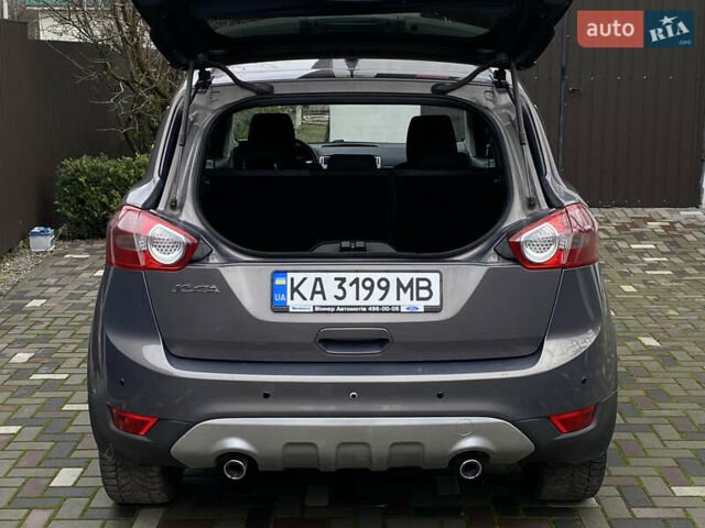 Сірий Форд Куга, об'ємом двигуна 2 л та пробігом 210 тис. км за 12100 $, фото 14 на Automoto.ua