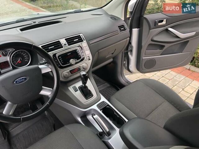 Сірий Форд Куга, об'ємом двигуна 2 л та пробігом 142 тис. км за 10300 $, фото 40 на Automoto.ua