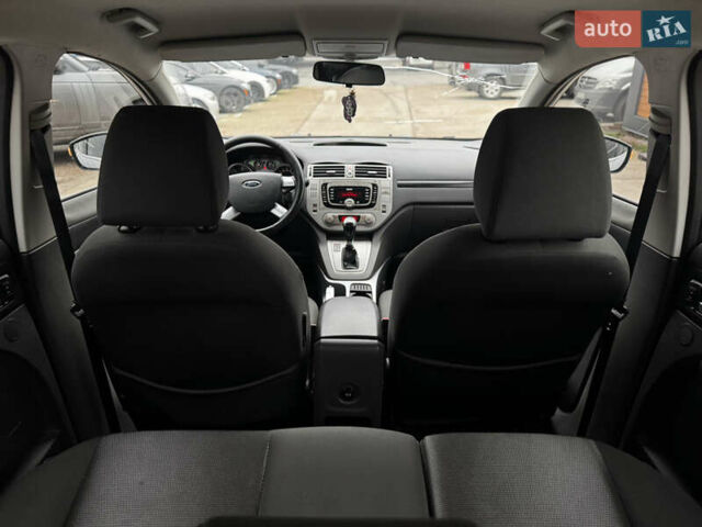 Серый Форд Куга, объемом двигателя 2 л и пробегом 182 тыс. км за 9250 $, фото 39 на Automoto.ua