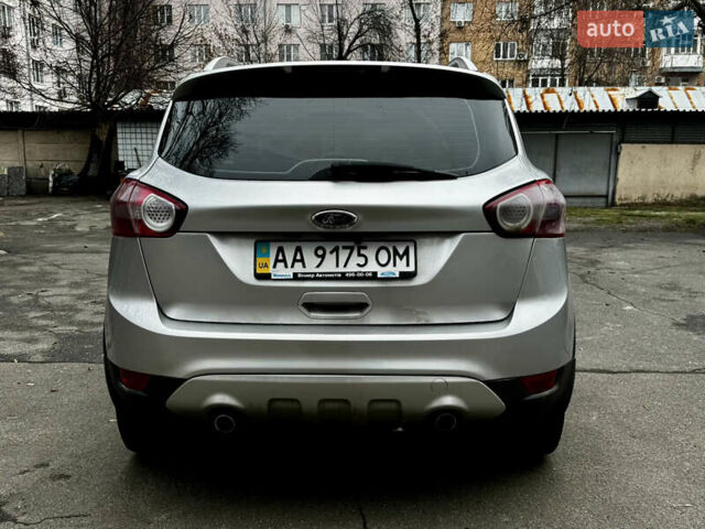 Серый Форд Куга, объемом двигателя 2.52 л и пробегом 235 тыс. км за 8600 $, фото 5 на Automoto.ua