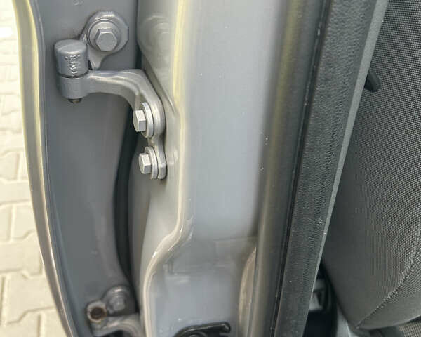 Сірий Форд Куга, об'ємом двигуна 2 л та пробігом 187 тис. км за 11000 $, фото 35 на Automoto.ua