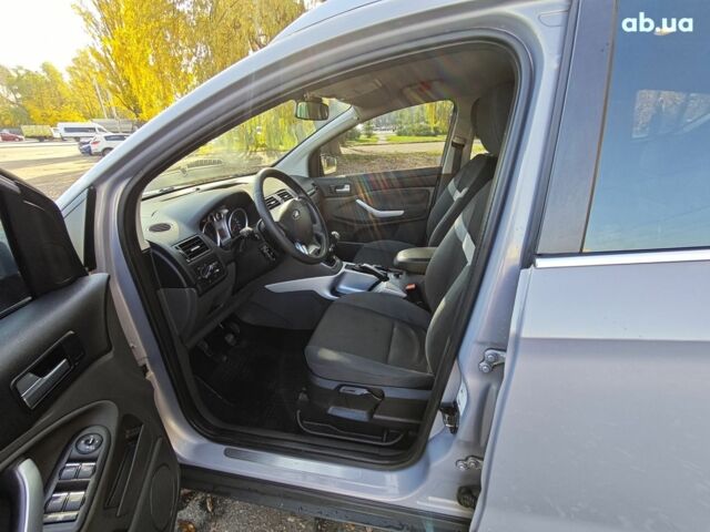 Форд Куга 2011 в Киеве на Automoto.ua Серый Форд Куга, объемом двигателя 0 л и пробегом 183 тыс. км за 10500 $, фото 10 на Automoto.ua