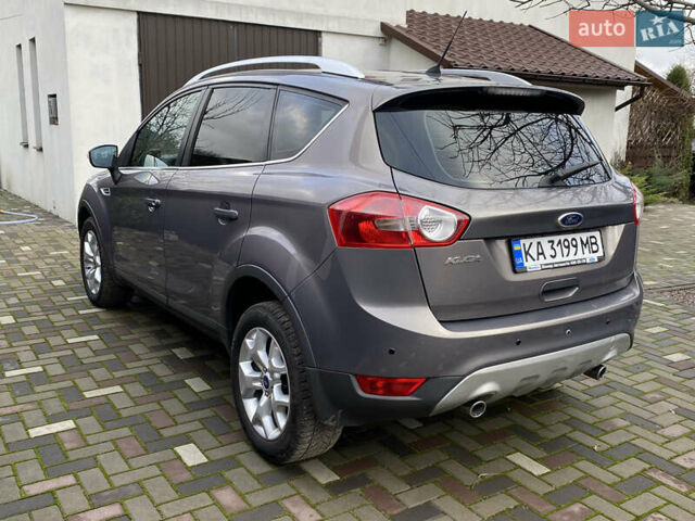 Сірий Форд Куга, об'ємом двигуна 2 л та пробігом 210 тис. км за 12100 $, фото 5 на Automoto.ua