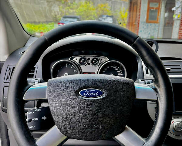 Серый Форд Куга, объемом двигателя 2.52 л и пробегом 235 тыс. км за 8600 $, фото 19 на Automoto.ua