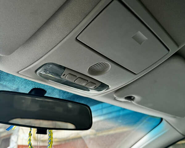 Серый Форд Куга, объемом двигателя 2.52 л и пробегом 235 тыс. км за 8600 $, фото 26 на Automoto.ua