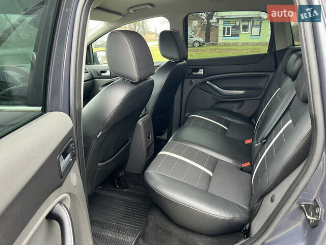 Серый Форд Куга, объемом двигателя 2 л и пробегом 180 тыс. км за 10900 $, фото 29 на Automoto.ua