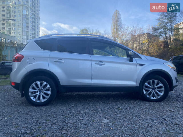 Серый Форд Куга, объемом двигателя 2.52 л и пробегом 130 тыс. км за 11500 $, фото 6 на Automoto.ua