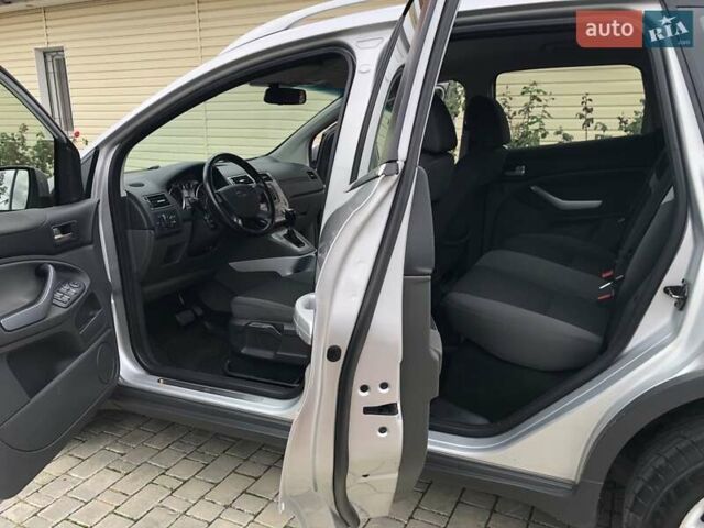 Сірий Форд Куга, об'ємом двигуна 2 л та пробігом 142 тис. км за 10300 $, фото 36 на Automoto.ua