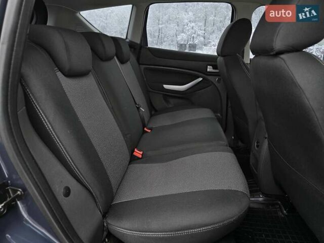 Серый Форд Куга, объемом двигателя 2 л и пробегом 250 тыс. км за 10999 $, фото 22 на Automoto.ua