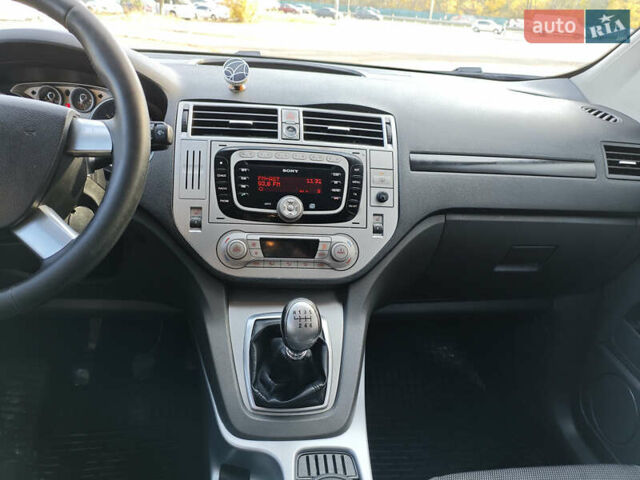 Форд Куга 2011 в Киеве на Automoto.ua Серый Форд Куга, объемом двигателя 2 л и пробегом 183 тыс. км за 10500 $, фото 22 на Automoto.ua