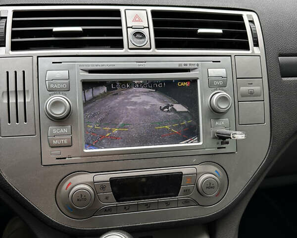 Форд Куга 2011 в Черкассах на Automoto.ua Серый Форд Куга, объемом двигателя 2 л и пробегом 84 тыс. км за 12900 $, фото 6 на Automoto.ua