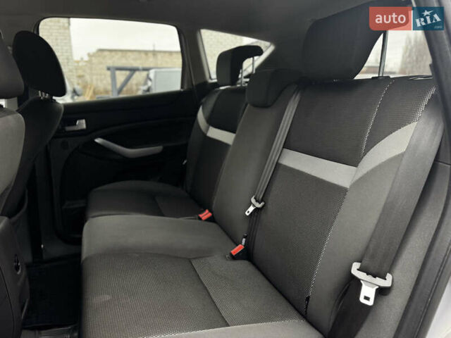 Серый Форд Куга, объемом двигателя 2 л и пробегом 182 тыс. км за 9250 $, фото 37 на Automoto.ua