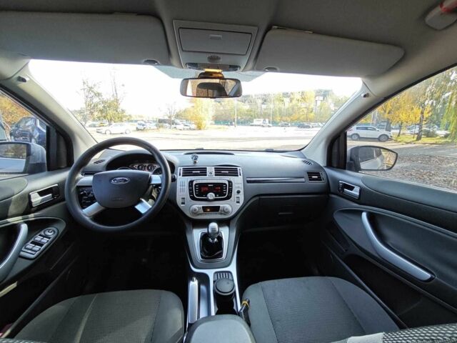 Серый Форд Куга, объемом двигателя 2 л и пробегом 286 тыс. км за 9500 $, фото 20 на Automoto.ua