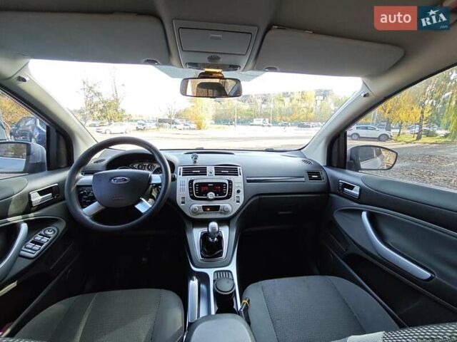 Серый Форд Куга, объемом двигателя 2 л и пробегом 183 тыс. км за 9500 $, фото 20 на Automoto.ua