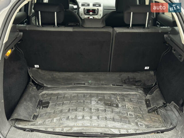 Серый Форд Куга, объемом двигателя 2 л и пробегом 182 тыс. км за 9250 $, фото 41 на Automoto.ua