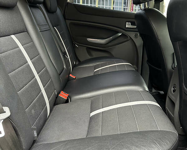 Сірий Форд Куга, об'ємом двигуна 2 л та пробігом 165 тис. км за 10300 $, фото 14 на Automoto.ua