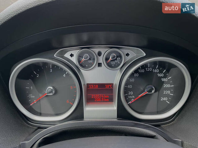 Сірий Форд Куга, об'ємом двигуна 2 л та пробігом 210 тис. км за 12100 $, фото 10 на Automoto.ua