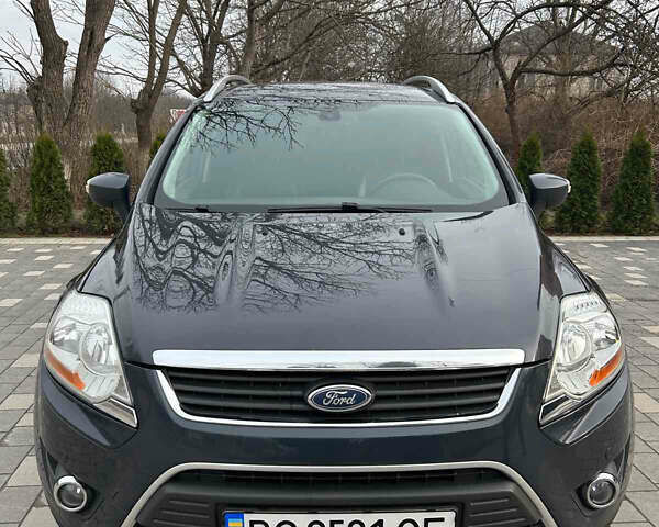 Серый Форд Куга, объемом двигателя 2 л и пробегом 227 тыс. км за 10500 $, фото 3 на Automoto.ua