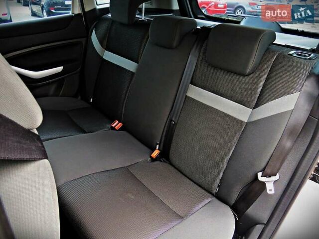 Форд Куга 2011 у Черкасах на Automoto.ua Сірий Форд Куга, об'ємом двигуна 2 л та пробігом 200 тис. км за 10500 $, фото 13 на Automoto.ua
