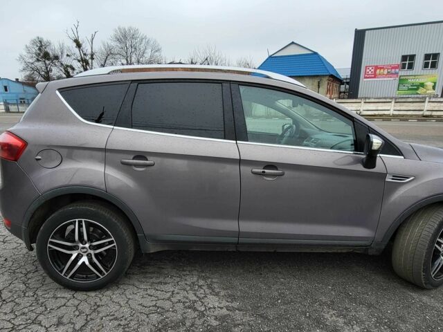 Серый Форд Куга, объемом двигателя 2 л и пробегом 202 тыс. км за 6298 $, фото 2 на Automoto.ua