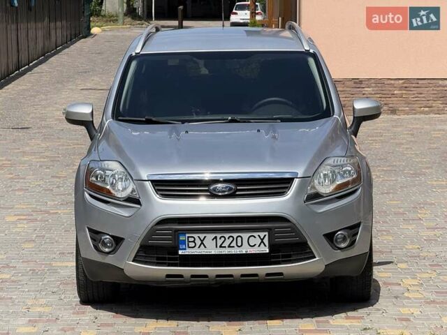 Сірий Форд Куга, об'ємом двигуна 2 л та пробігом 176 тис. км за 11500 $, фото 1 на Automoto.ua