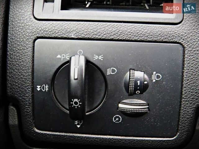 Сірий Форд Куга, об'ємом двигуна 2 л та пробігом 218 тис. км за 9600 $, фото 8 на Automoto.ua