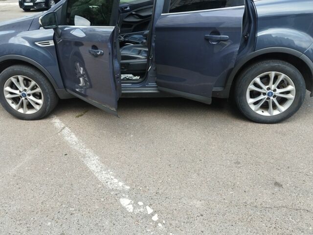 Серый Форд Куга, объемом двигателя 2 л и пробегом 240 тыс. км за 10600 $, фото 11 на Automoto.ua