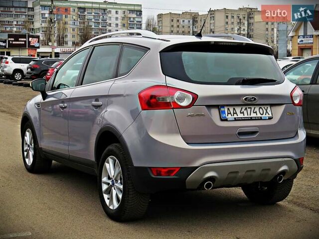 Сірий Форд Куга, об'ємом двигуна 2 л та пробігом 218 тис. км за 9600 $, фото 3 на Automoto.ua