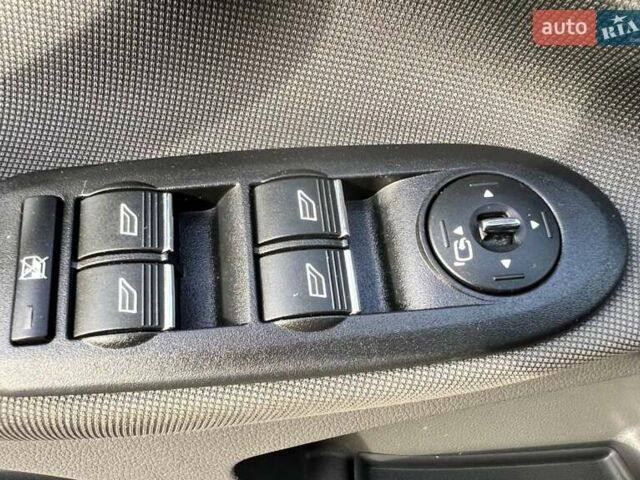 Сірий Форд Куга, об'ємом двигуна 2 л та пробігом 238 тис. км за 10000 $, фото 10 на Automoto.ua