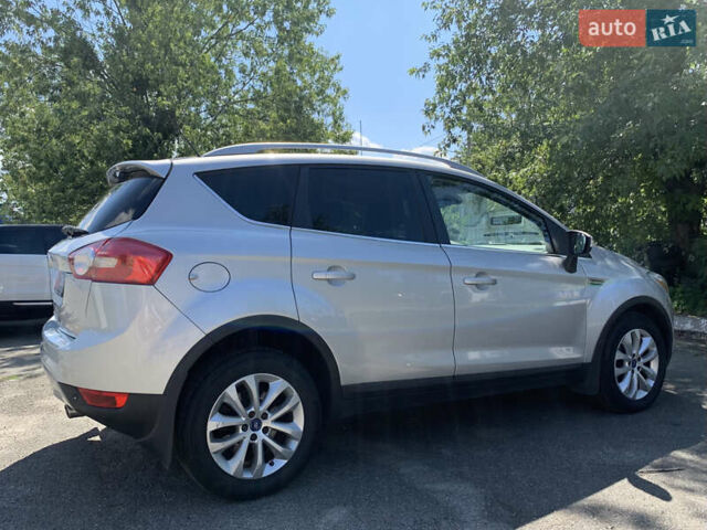 Сірий Форд Куга, об'ємом двигуна 2 л та пробігом 131 тис. км за 12500 $, фото 22 на Automoto.ua
