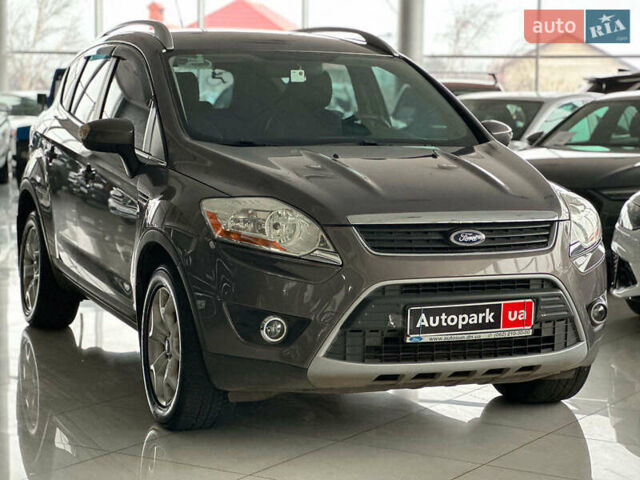 Сірий Форд Куга, об'ємом двигуна 2 л та пробігом 108 тис. км за 12990 $, фото 2 на Automoto.ua