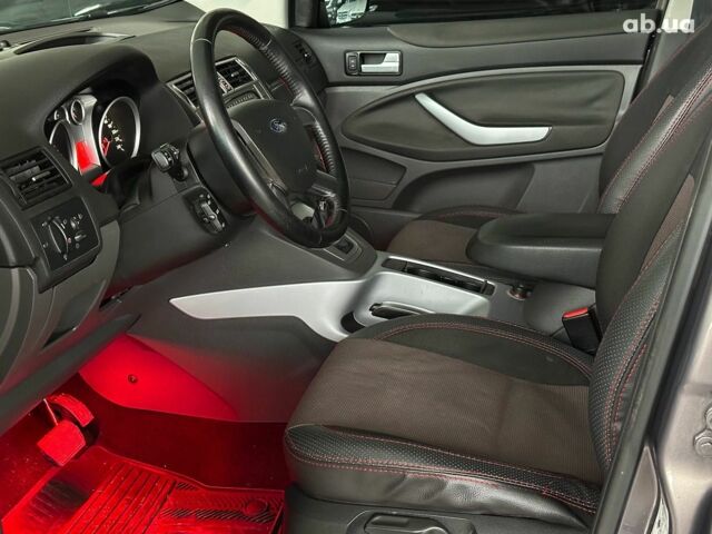 Серый Форд Куга, объемом двигателя 2 л и пробегом 108 тыс. км за 12990 $, фото 9 на Automoto.ua