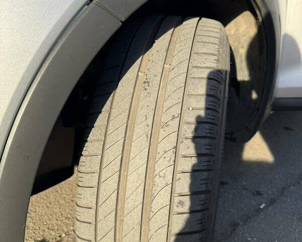 Сірий Форд Куга, об'ємом двигуна 2 л та пробігом 199 тис. км за 11000 $, фото 6 на Automoto.ua