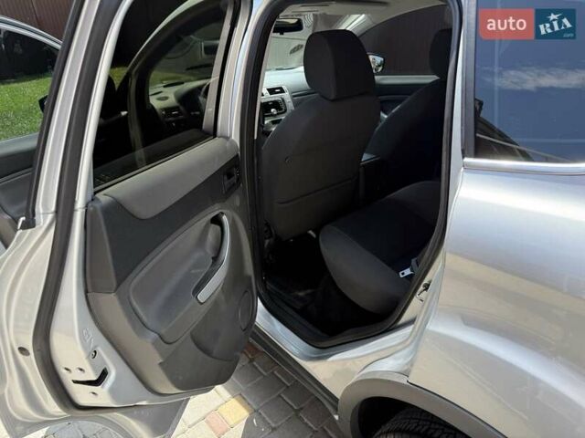 Сірий Форд Куга, об'ємом двигуна 2 л та пробігом 176 тис. км за 11500 $, фото 29 на Automoto.ua