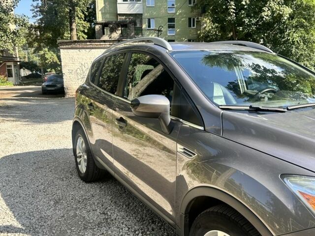 Сірий Форд Куга, об'ємом двигуна 2.5 л та пробігом 61 тис. км за 11500 $, фото 2 на Automoto.ua