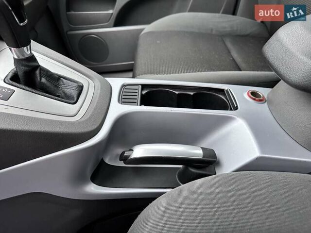 Серый Форд Куга, объемом двигателя 2 л и пробегом 235 тыс. км за 12700 $, фото 74 на Automoto.ua