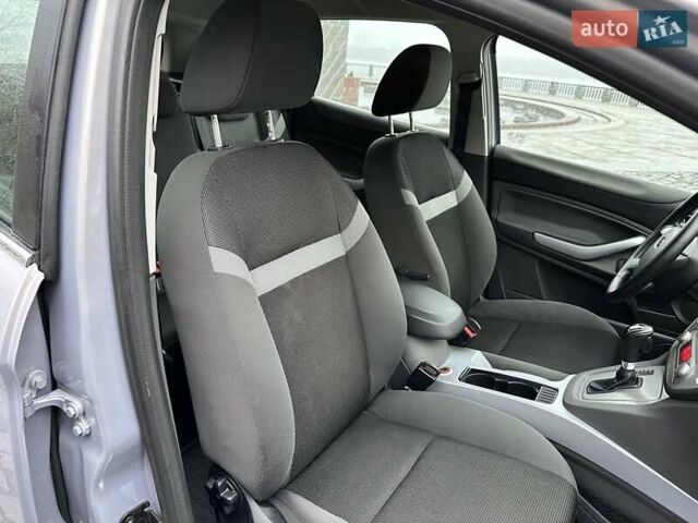 Серый Форд Куга, объемом двигателя 2 л и пробегом 235 тыс. км за 12700 $, фото 88 на Automoto.ua