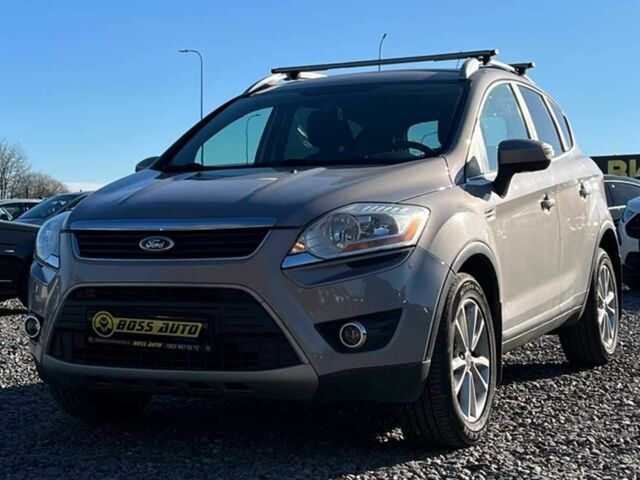 Серый Форд Куга, объемом двигателя 2 л и пробегом 100 тыс. км за 12650 $, фото 2 на Automoto.ua