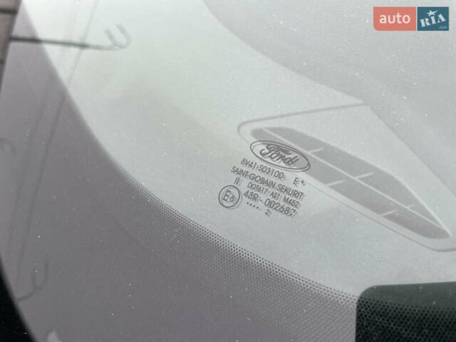 Серый Форд Куга, объемом двигателя 2 л и пробегом 230 тыс. км за 9200 $, фото 14 на Automoto.ua
