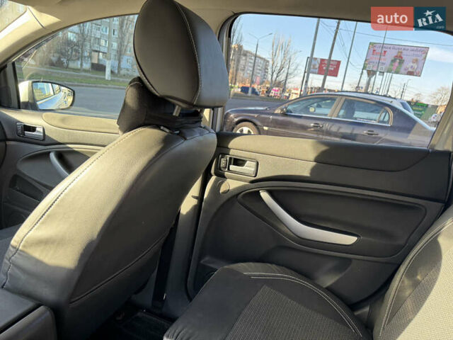 Сірий Форд Куга, об'ємом двигуна 2 л та пробігом 199 тис. км за 11000 $, фото 13 на Automoto.ua