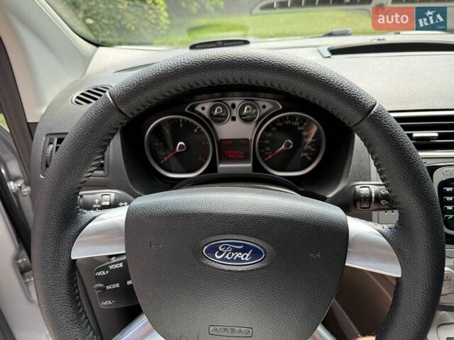 Сірий Форд Куга, об'ємом двигуна 2 л та пробігом 176 тис. км за 11500 $, фото 35 на Automoto.ua