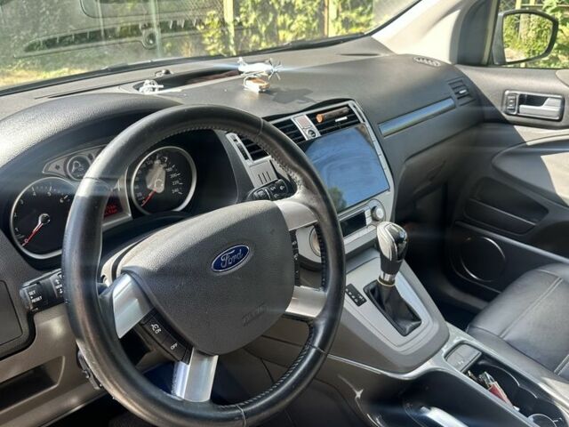 Сірий Форд Куга, об'ємом двигуна 2.5 л та пробігом 61 тис. км за 11500 $, фото 6 на Automoto.ua