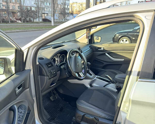 Сірий Форд Куга, об'ємом двигуна 2 л та пробігом 199 тис. км за 11000 $, фото 25 на Automoto.ua