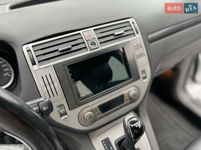 Серый Форд Куга, объемом двигателя 2 л и пробегом 230 тыс. км за 9200 $, фото 9 на Automoto.ua