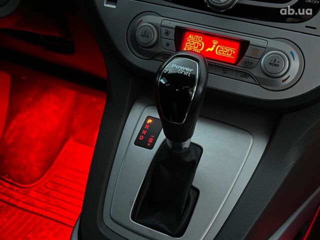 Серый Форд Куга, объемом двигателя 2 л и пробегом 108 тыс. км за 12990 $, фото 22 на Automoto.ua