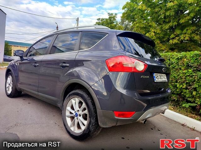 Серый Форд Куга, объемом двигателя 2 л и пробегом 240 тыс. км за 10800 $, фото 3 на Automoto.ua