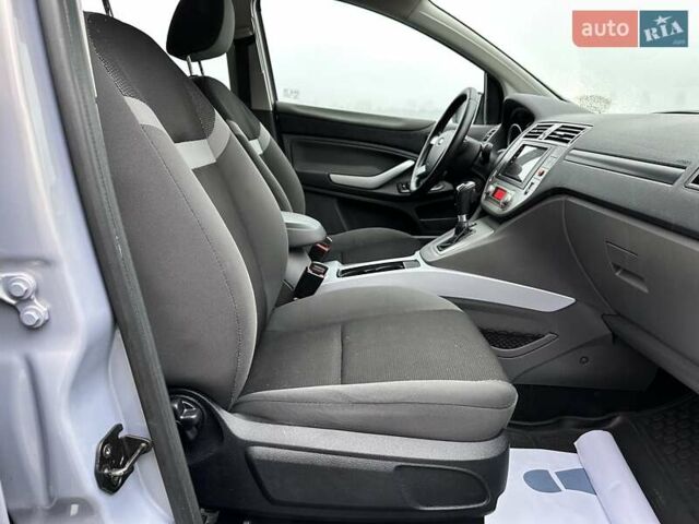 Серый Форд Куга, объемом двигателя 2 л и пробегом 235 тыс. км за 12700 $, фото 87 на Automoto.ua
